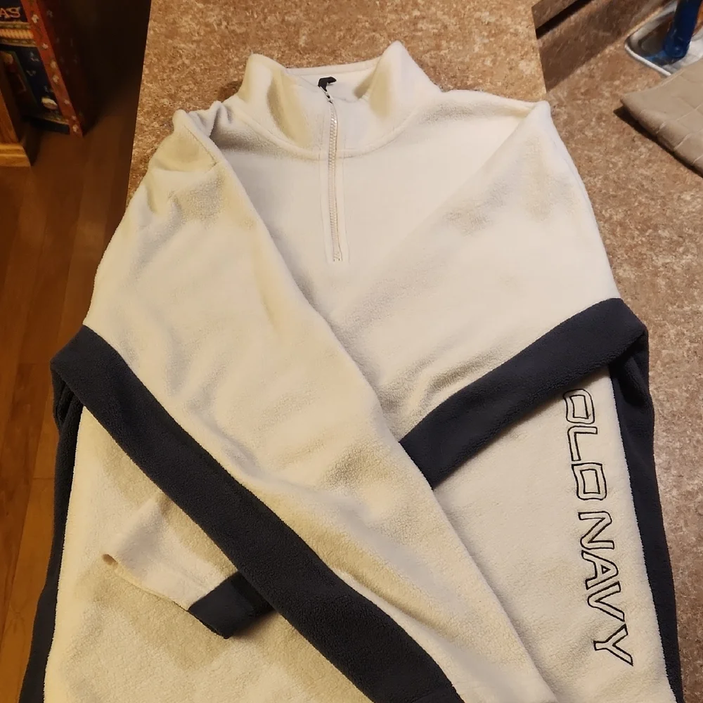 Old Navy Cream Turtleneck - Picture 1 of 1